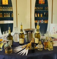 parfums de cr�ateurs et vins du Jura