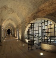 Visite guid�e du sous-sol arch�ologique