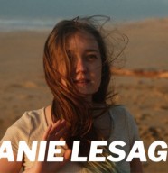M�lanie Lesage en ap�ro-concert