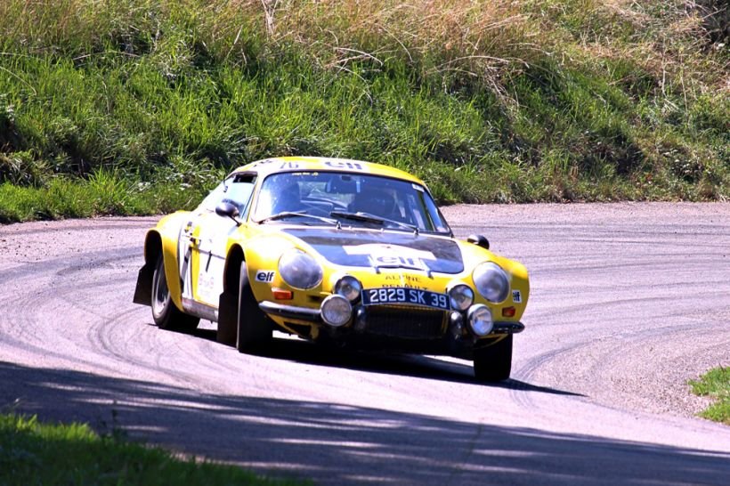 D�monstration de voitures historiques