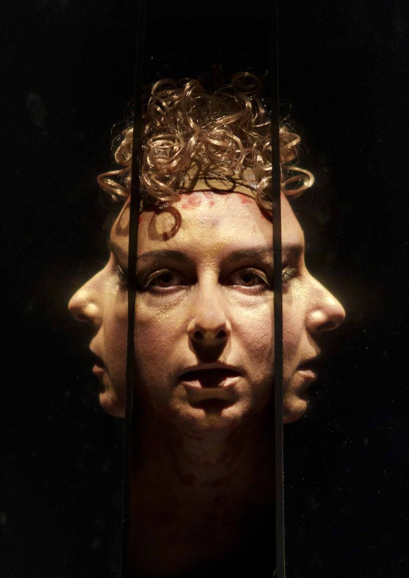 Dans le miroir