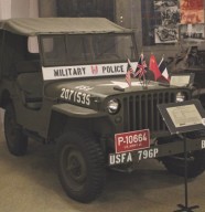 Exposition v�hicules militaires