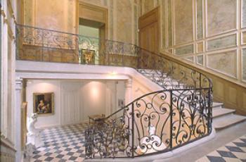 Musée d'Art Hôtel Sarret de Grozon